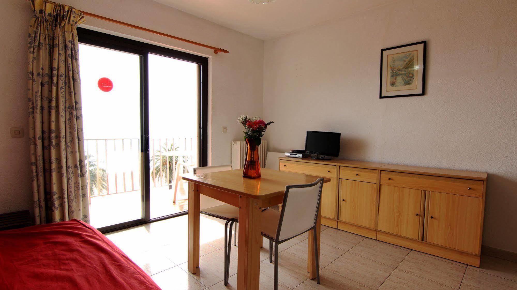 Apartamentos Zodiac Lloret de Mar Exterior photo